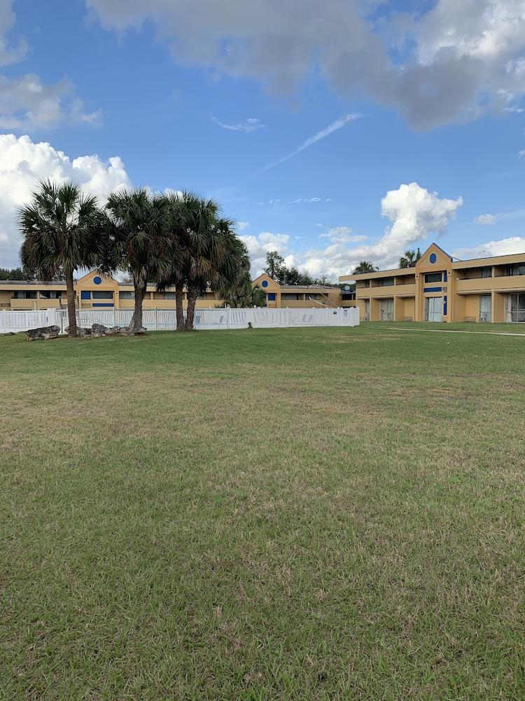 Days Inn By Wyndham Ocala North Extérieur photo